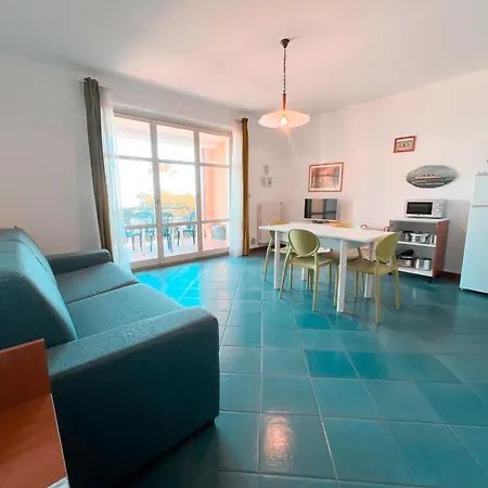 Apartment Emirati Piano Terra Fronte Mare Rif A780 Cupra Marittima