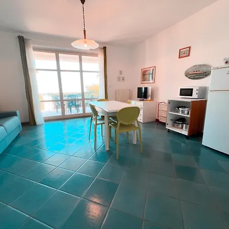 Apartment Emirati Piano Terra Fronte Mare Rif A780