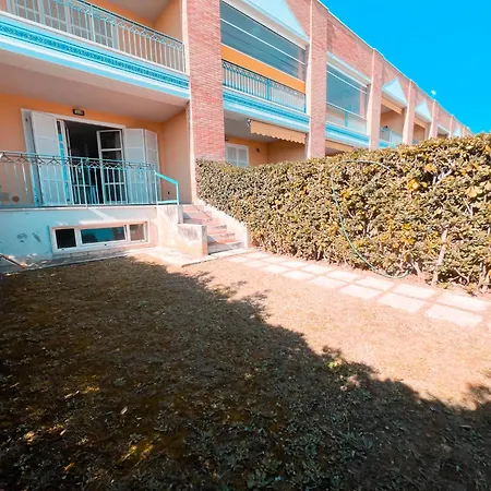 Apartment Emirati Piano Terra Fronte Mare Rif A780 Cupra Marittima