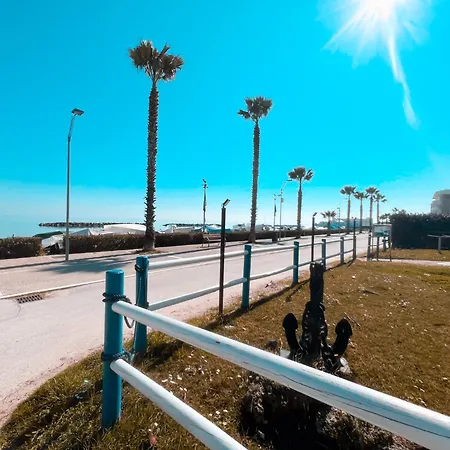 Emirati Piano Terra Fronte Mare Rif A780 * Cupra Marittima