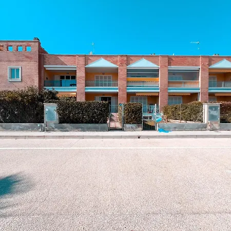 Emirati Piano Terra Fronte Mare Rif A780