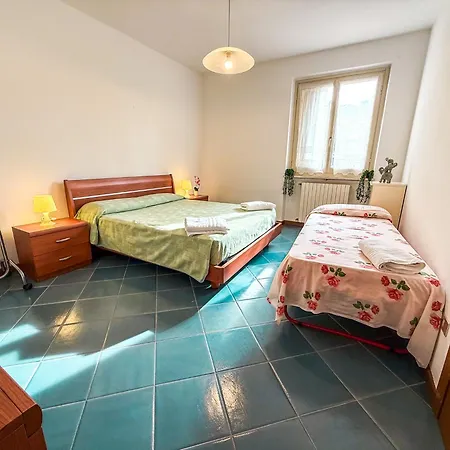 Appartamento Emirati Piano Terra Fronte Mare Rif A780